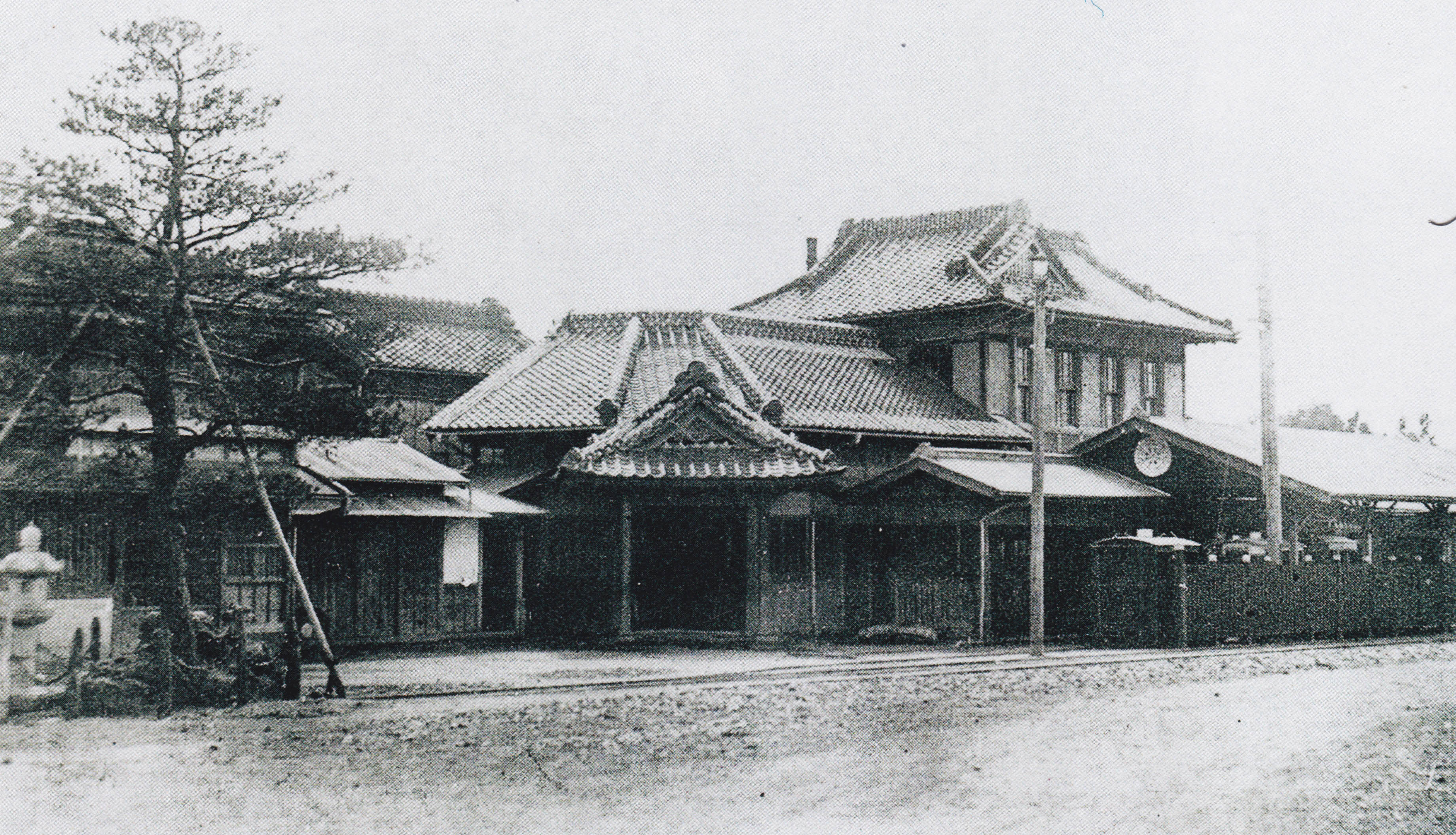 Utsunomiya Sekizai Kido (stone railway) Corporation, Zaimokucho Station (the current Takashima ENT Clinic) in 1907