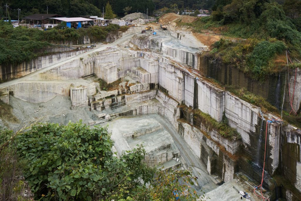 Kanehon Quarry (Takahashi Yuchi Shoten)